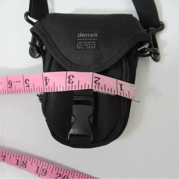 Denali Crossbody | Belt Camera Bag - Picture 10 of 13